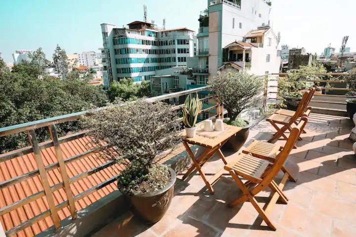 Homestay Giua Long Ha Noi - 10 Phut Den Pho Co Hanoi Exterior photo
