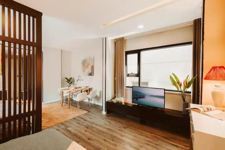 Homestay Giua Long Ha Noi - 10 Phut Den Pho Co Hanoi Exterior photo